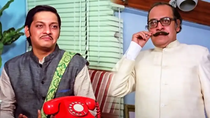 Top 10 Best Comedy Films In Bollywood: No. 3 has no haters Top 10 Best Comedy Films In Bollywood: No. 3 has no haters Gol Maal 1979 Top 10 Best Comedy Films In Bollywood: No. 3 has no haters