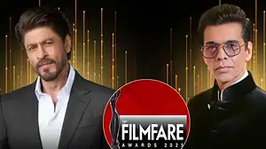 Nostalgia Overload! Shah Rukh Khan and Kajol Reunite, Dance to Iconic Hits at 70th Filmfare Awards 2025